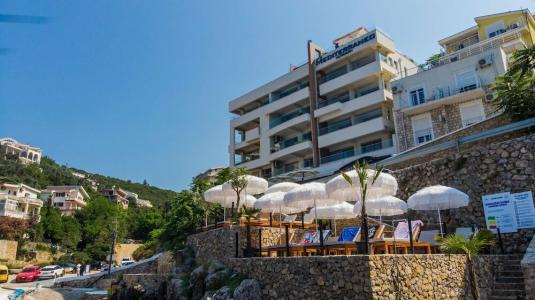 & Beach Club Mediterraneo Liman - 9