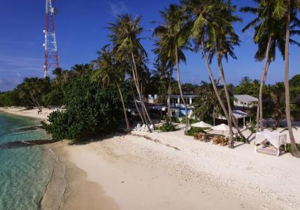 Batuta Maldives Surf View - 22