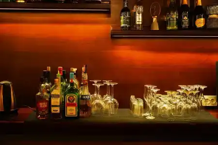 Александр - 25