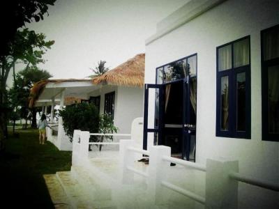 Laemsing Whitehouse - 46