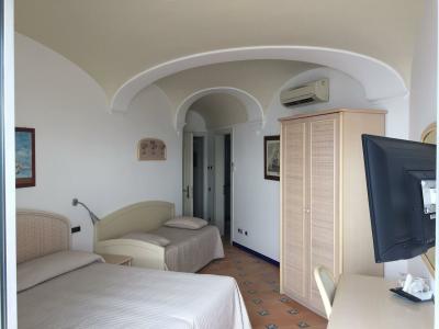 Bellevue Suite - 57