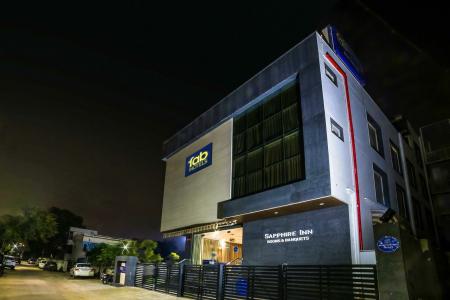 FabSapphire Inn - 25