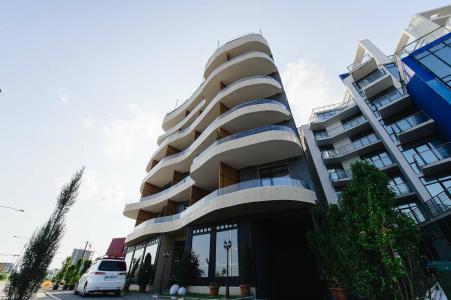 Boulevardside - 28