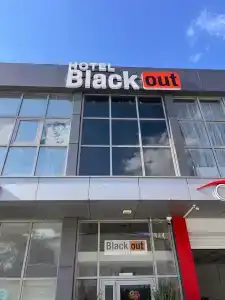 BlackOut - 13