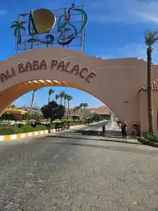 Ali Baba Palace -Families and Couples Only- - 37