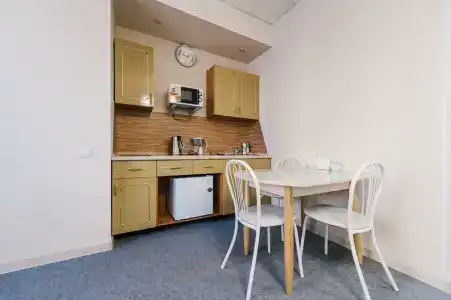 Декабрист Серова 30 - 85