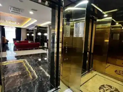 King Plaza - 42