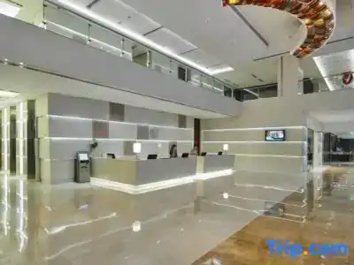 Holiday Inn Mumbai International Airport, An Ihg - 83