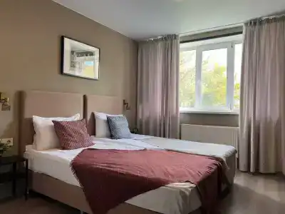 Room12 - 47