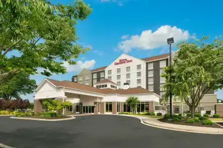 Drury Inn & Suites - 41