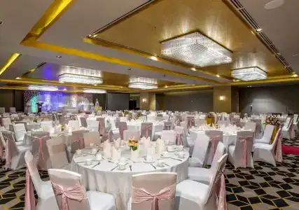 Novotel Yangon Max - 30