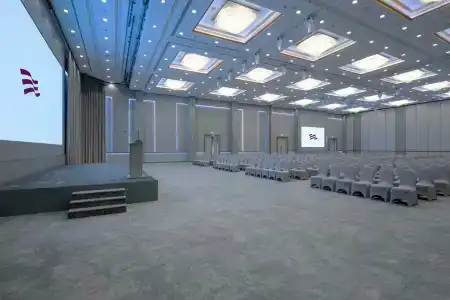 Crowne Plaza - 37
