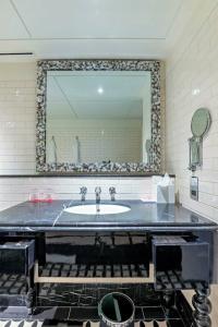 The Lalit London - 33
