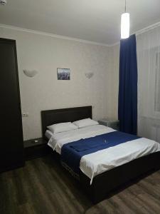 Пирамида - 76