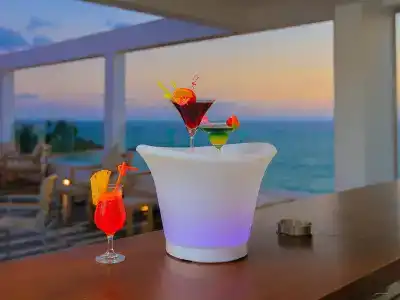 Pandanus Beach Resort & Spa - 74