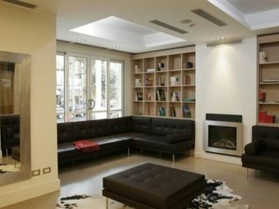 Le Rose Suite - 25