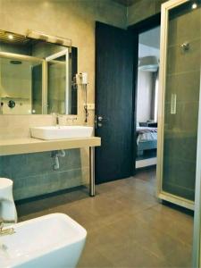 Barsuna hotel/bar - 39
