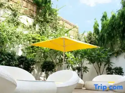 Bloomrooms @ Link Road - 77