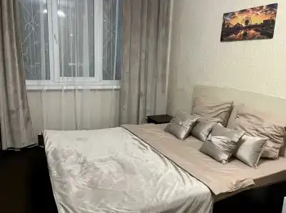 DeLuxe - 9