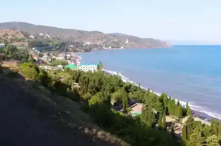 Дворик у моря - 0