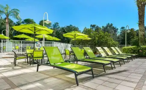 Comfort Suites Maingate East - 48