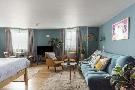 Selina Brighton - 30
