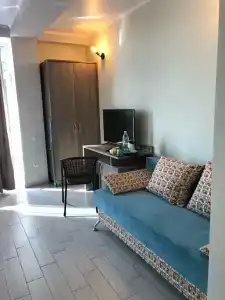 L-hotel - 10