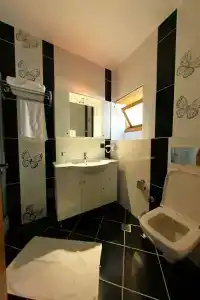 Bacchus Pension - 33