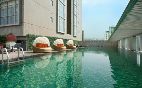Ascott - 6