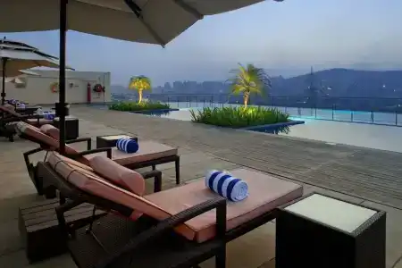 Holiday Inn Mumbai International Airport, An Ihg - 24