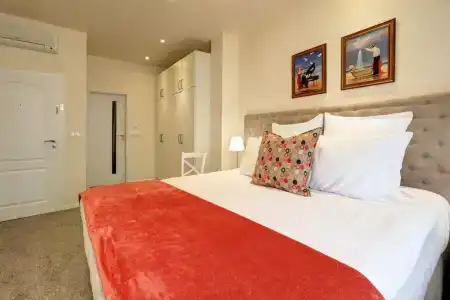City Boutique Inn - 43