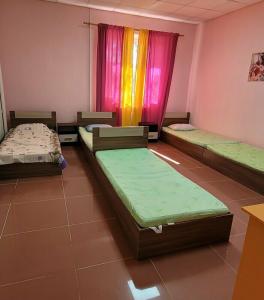 Main room - 8