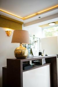 Stadtam Adenauerplatz - 15