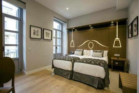 Legazpi Doce Studios Suites - 33