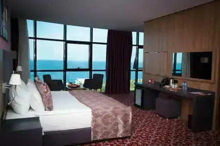 Metro City Euphoria - 41