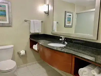 Holiday Inn & Suites North Beach, An Ihg - 45
