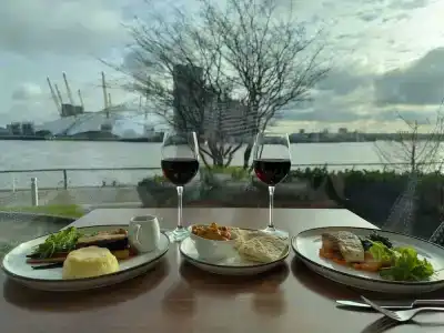 Radisson Blu Edwardian New Providence Wharf, London - 5