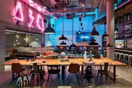 Moxy Frankfurt City Center - 10