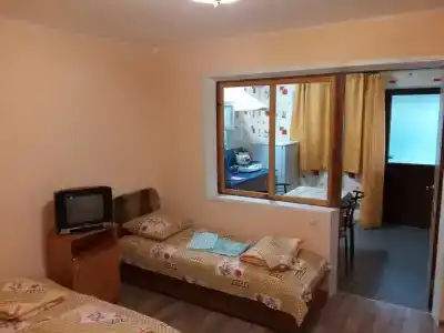 Дворик у моря - 6