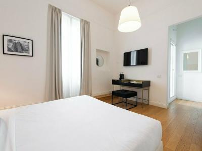 Cagliari Boutique Rooms and Suites - 9
