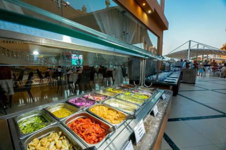 Titanic Palace - Families and Couples only - 24