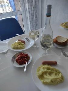 в Апарт отеле 4 Сезона - 37