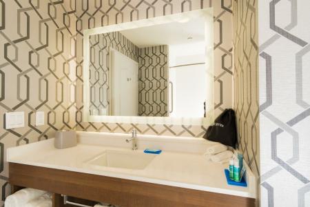 Holiday Inn Express Hollywood Walk Of Fame, An Ihg - 9