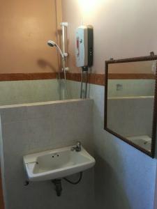 Gooddays Lanta Beach Resort Sha - 37