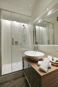 *1*7*4* Via Roma - 5