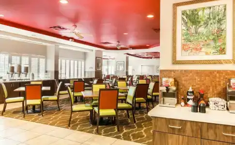 Comfort Suites Maingate East - 24