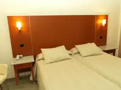 Oasis Plaza - 35