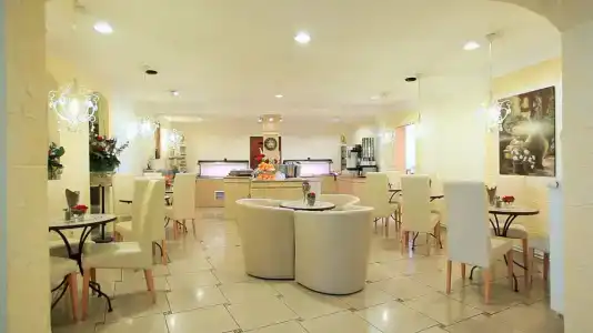 Adesso Göttingen - 30