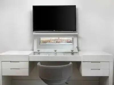 Ramada & Suites by Wyndham İstanbul Ataköy - 40