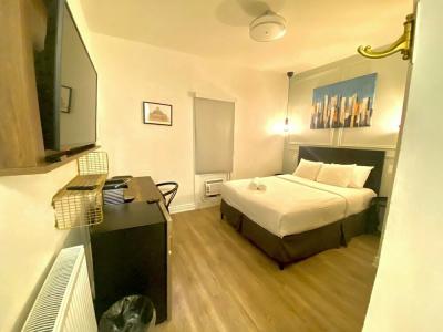Town Inn Suites - 5